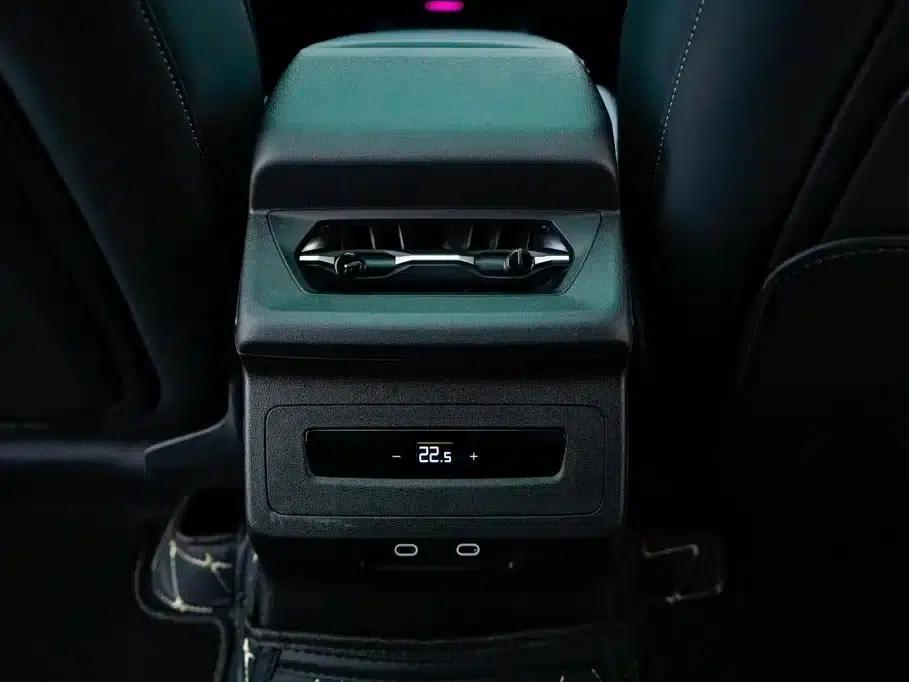 Audi Q6L e-tron 2026 First Edition — миниатюра 16