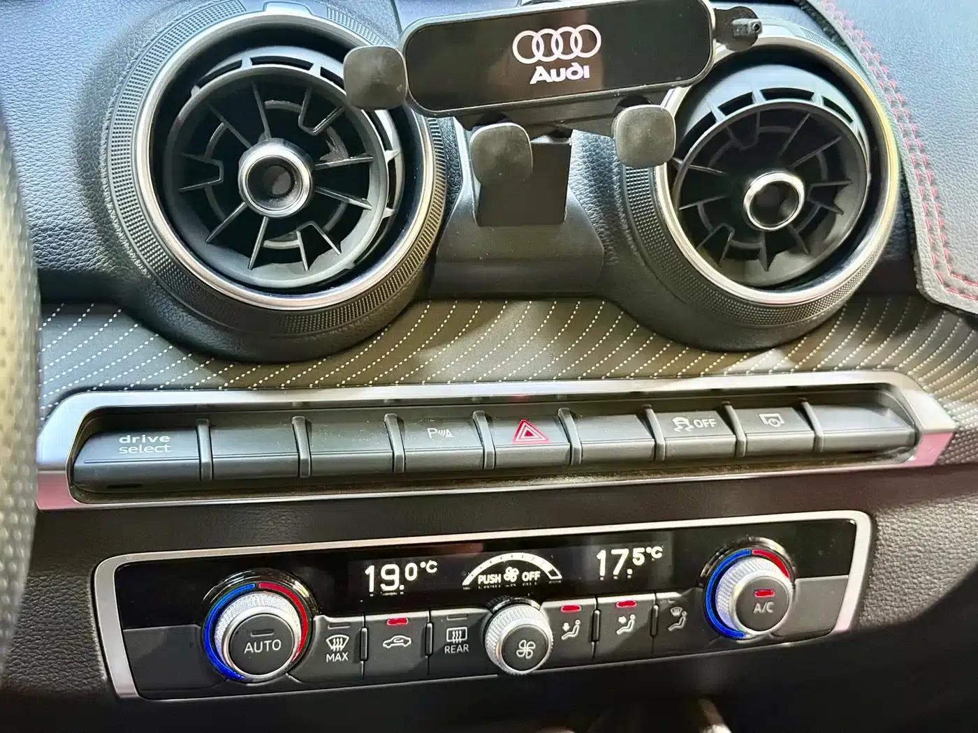 Audi Q2L e-tron 2019 Q2L e-tron Pure Electric Smart Edition — миниатюра 18