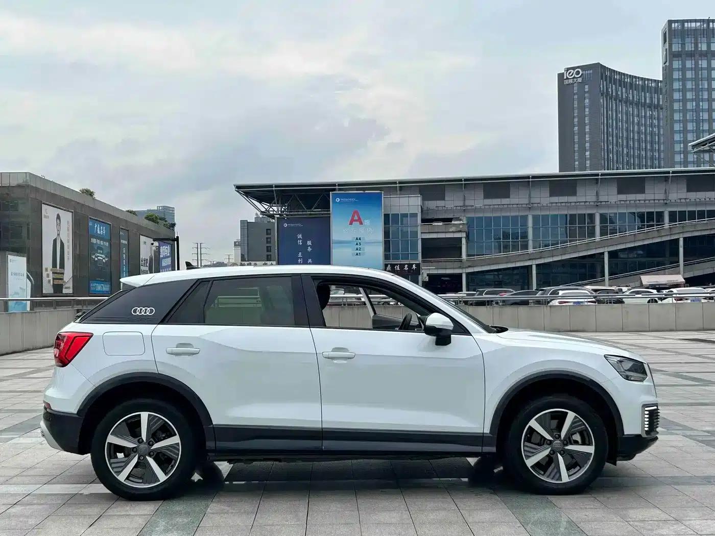 Audi Q2L e-tron 2019 Q2L e-tron Pure Electric Smart Edition — миниатюра 7
