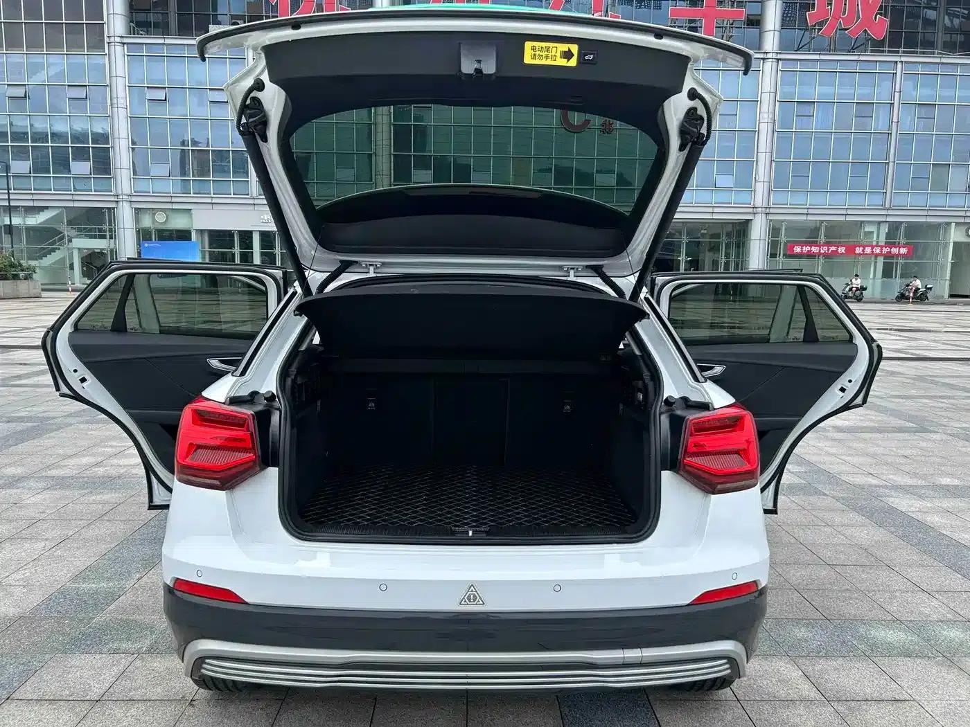 Audi Q2L e-tron 2019 Q2L e-tron Pure Electric Smart Edition — миниатюра 8