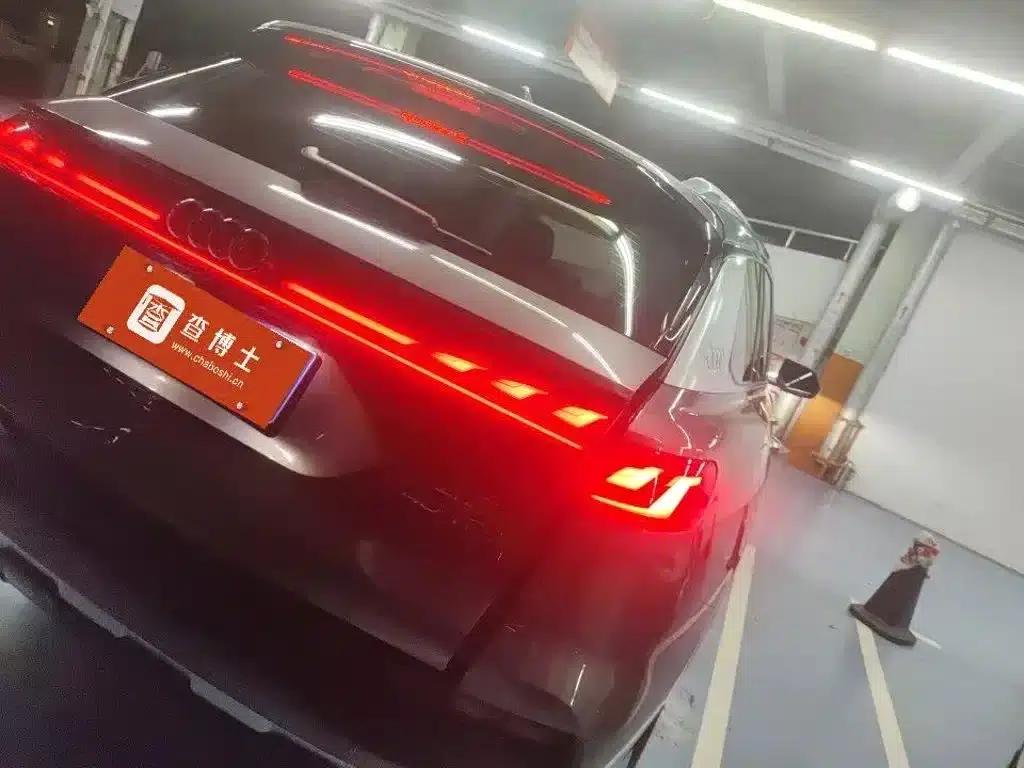 Audi Q6 2023 40 TFSI quattro Cloud View Light Package — миниатюра 4