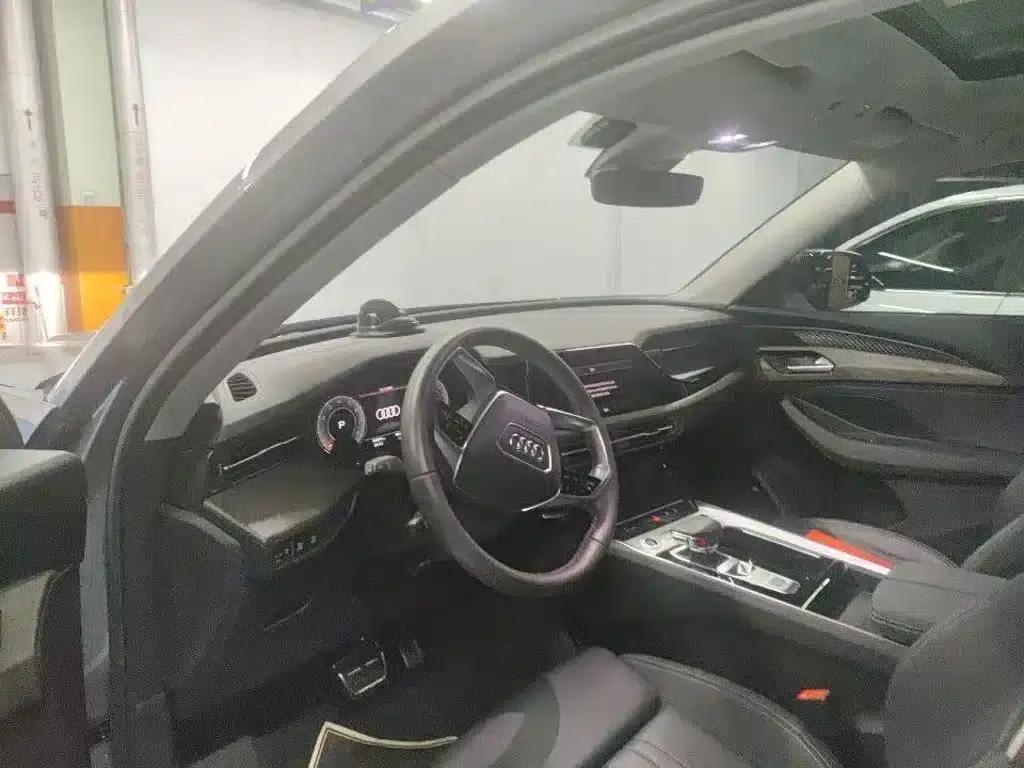 Audi Q6 2023 40 TFSI quattro Cloud View Light Package — миниатюра 6
