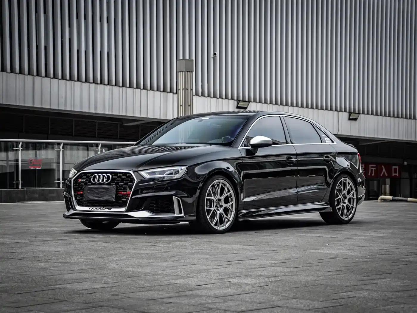 Audi RS 3 2017 RS 3 2.5T Limousine — миниатюра 1