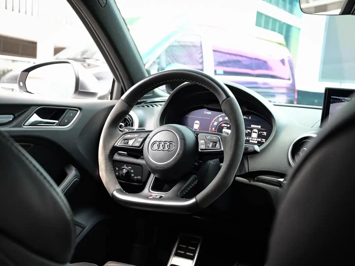 Audi RS 3 2017 RS 3 2.5T Limousine — миниатюра 26
