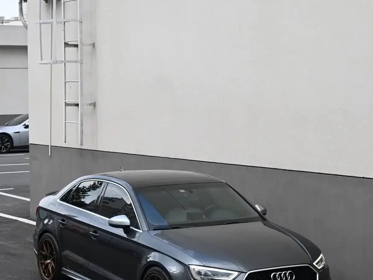 Audi RS 3 2017 RS 3 2.5T Limousine — миниатюра 1