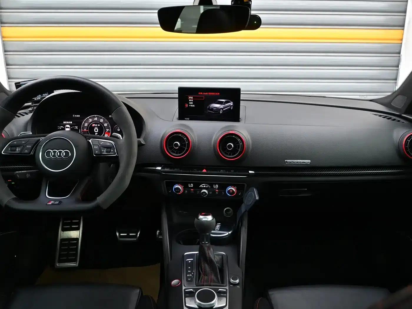 Audi RS 3 2017 RS 3 2.5T Limousine — миниатюра 10