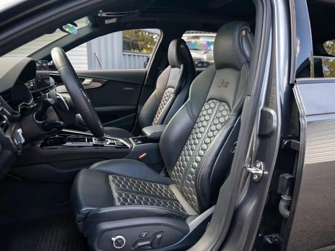 2022 Audi RS4 Avant Dark Gold Edition — миниатюра 14