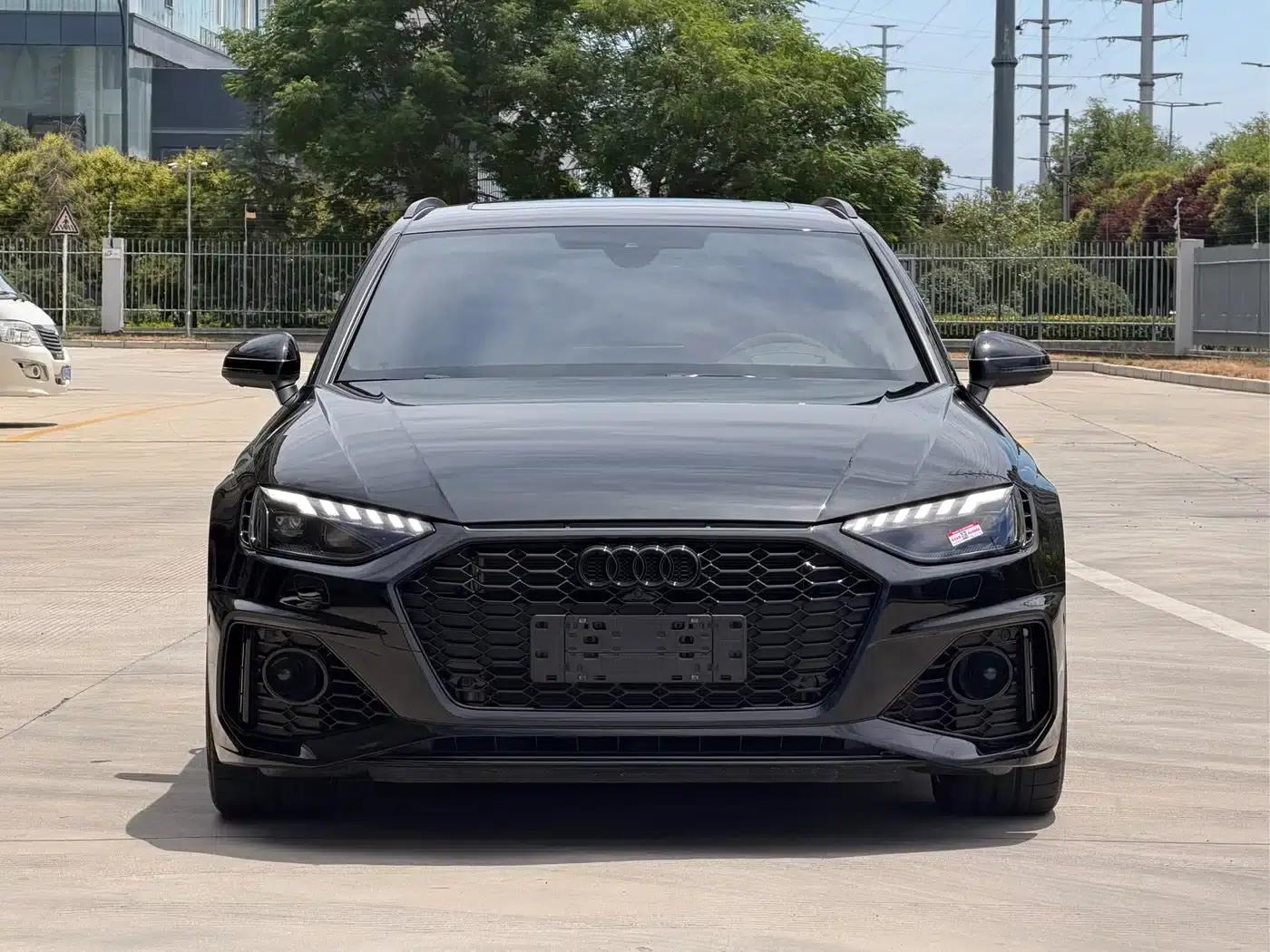 2024 Audi RS 4 RS4 Avant Sport Edition — миниатюра 2