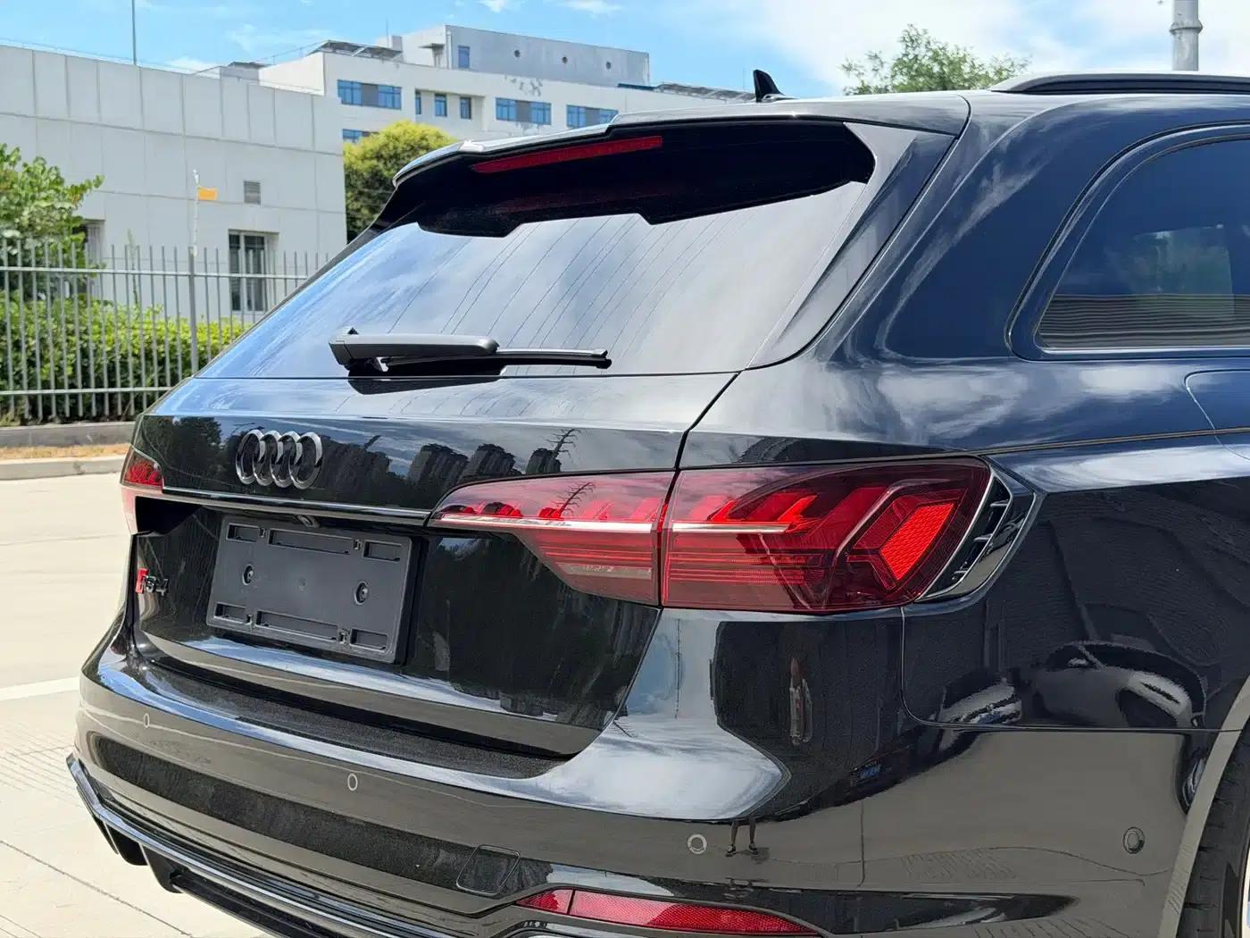 2024 Audi RS 4 RS4 Avant Sport Edition — миниатюра 25