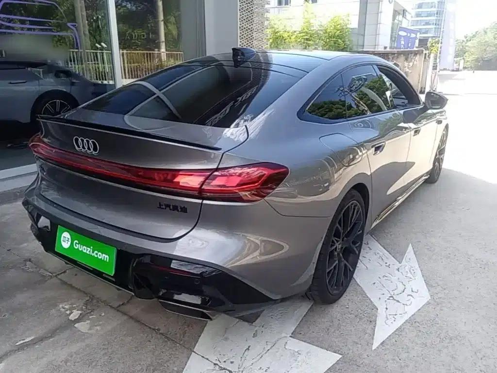 Audi A5L Sportback 2026 TFSI quattro 200kW Flagship Smart Edition — миниатюра 5