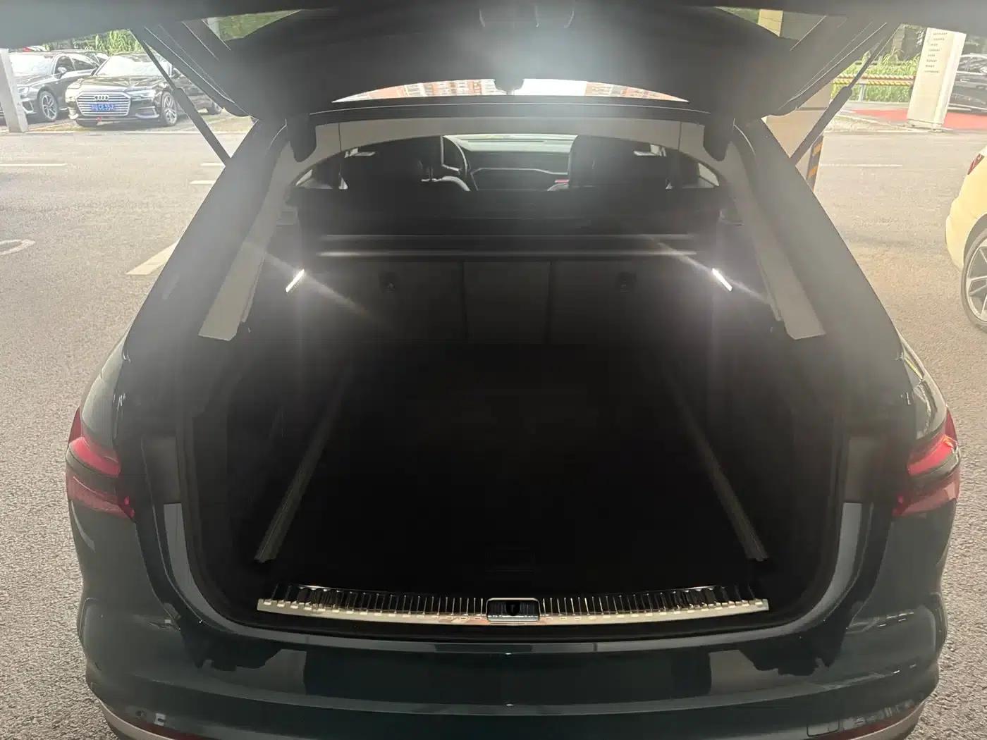 2020 Audi A6 allroad quattro Explorer 55 TFSI Premium Off-Road Model (Imported) — миниатюра 8