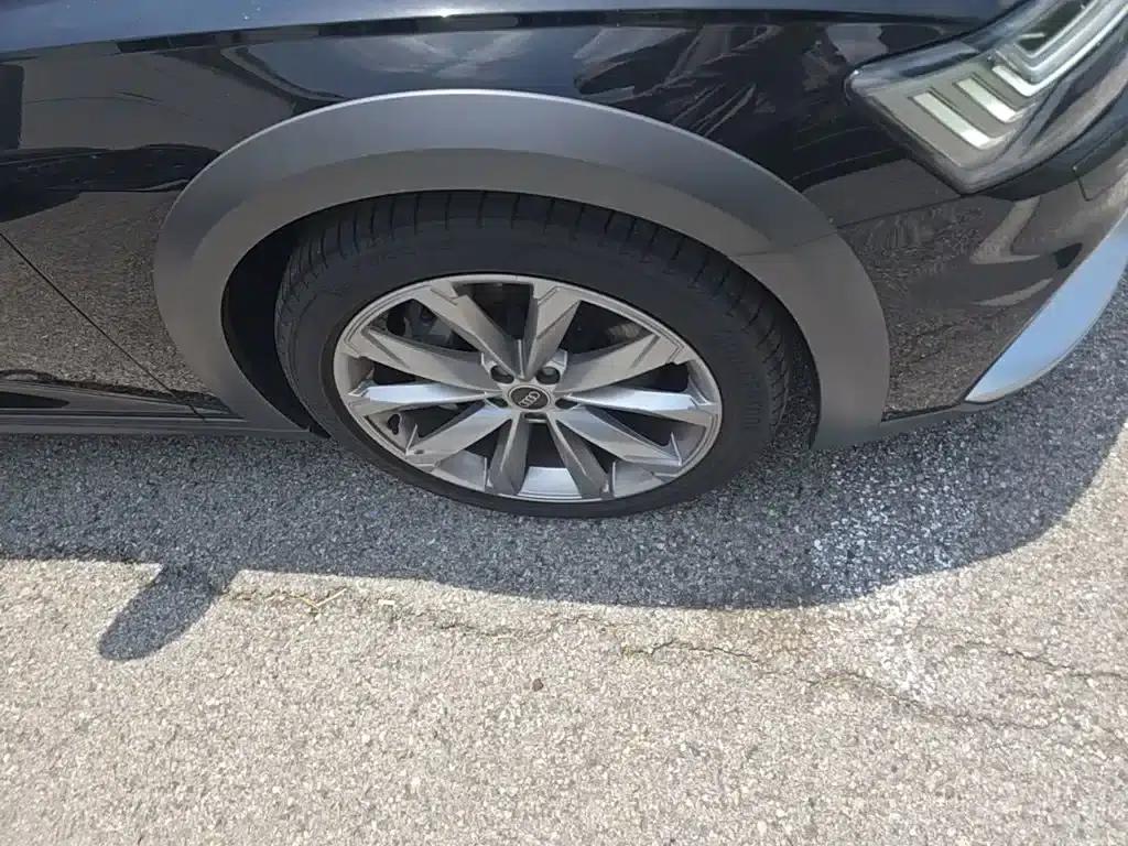 2025 Audi A6 allroad quattro Explorer 55 TFSI Premium Off-Road Model (Imported) — миниатюра 14