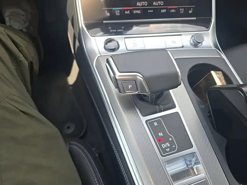 2025 Audi A6 allroad quattro Explorer 55 TFSI Premium Off-Road Model (Imported) — миниатюра 21