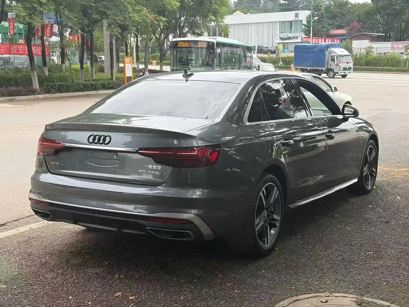 Audi A4L 2022 40 TFSI Fashion Dynamic Edition — миниатюра 11