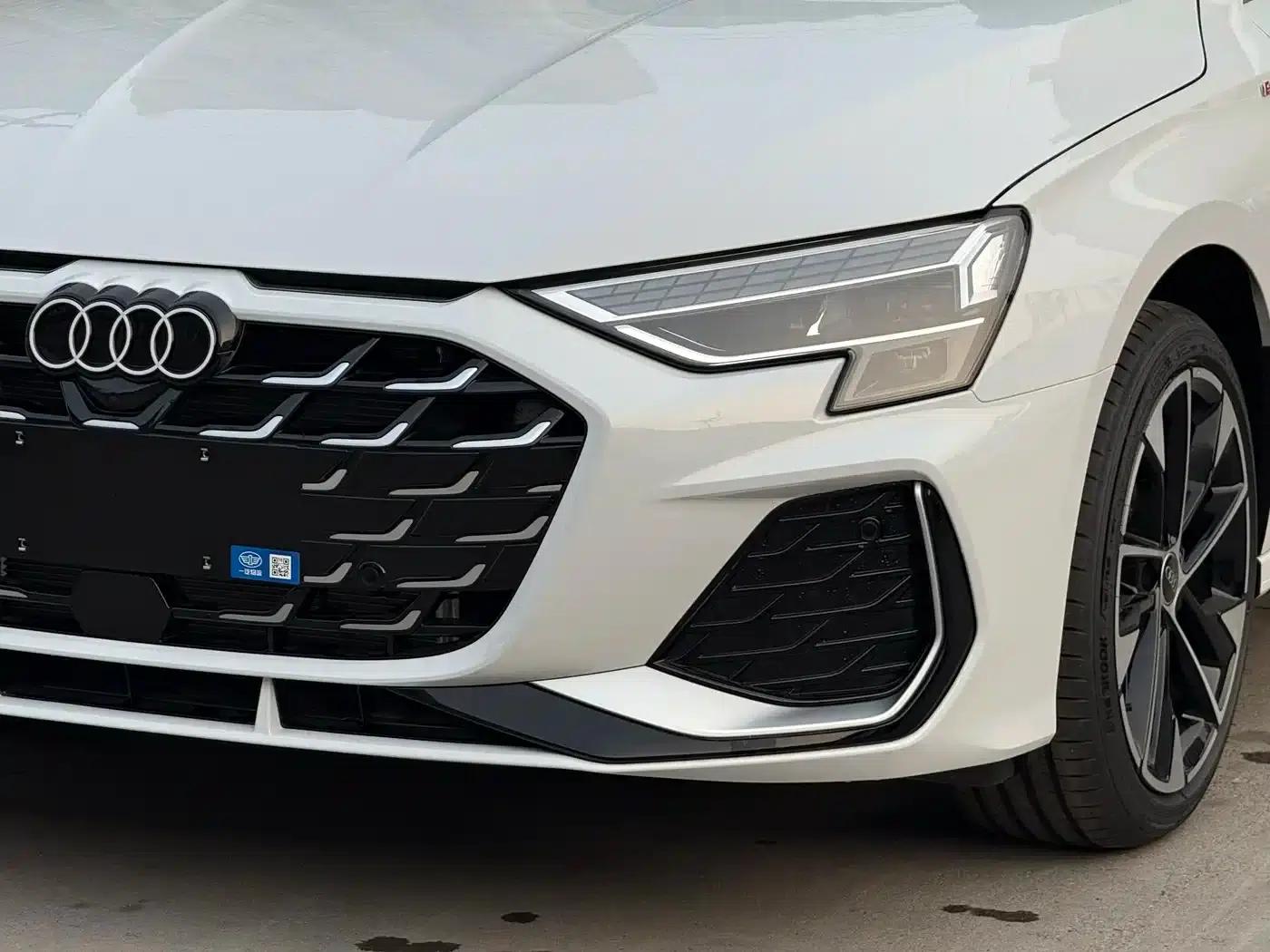 Audi A4L 2024 40 TFSI Luxury Dynamic — миниатюра 4