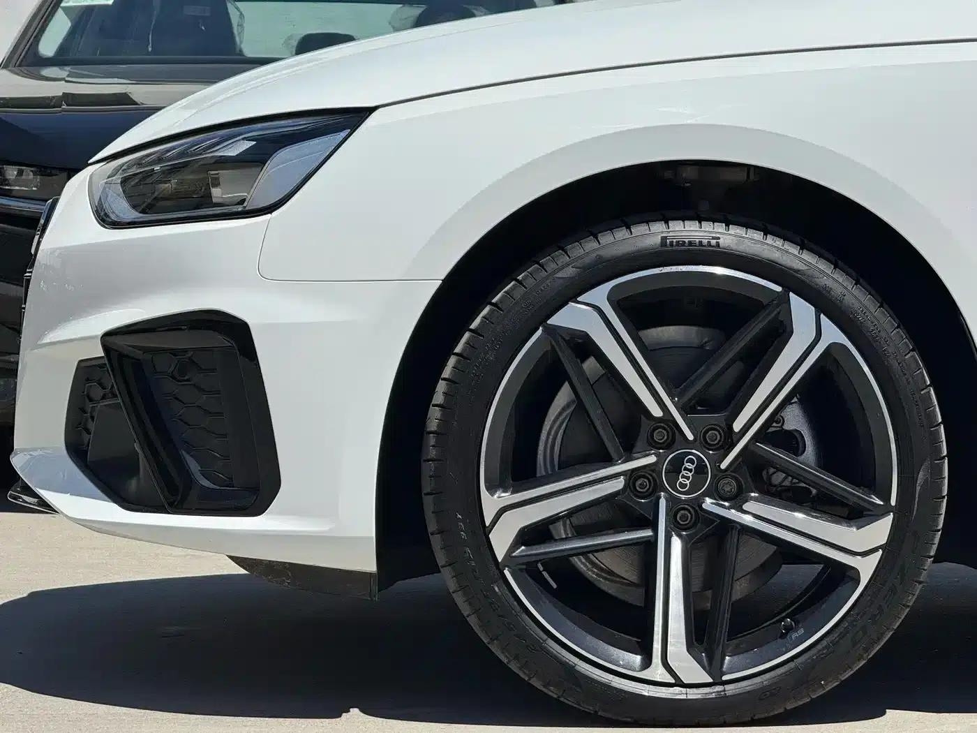 Audi A4L 2024 40 TFSI Luxury Dynamic — миниатюра 6