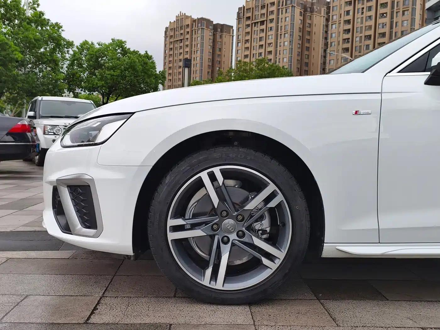 Audi A4L 2020 40 TFSI Fashion Dynamic Edition — миниатюра 11