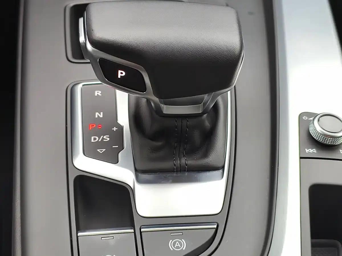 Audi A4L 2020 40 TFSI Fashion Dynamic Edition — миниатюра 25