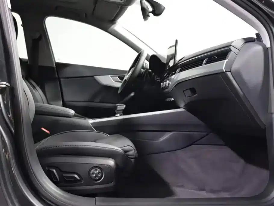 Audi A4L 2020 40 TFSI Fashion Dynamic Edition — миниатюра 7