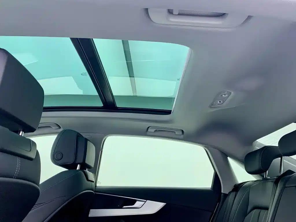Audi A4L 2023 40 TFSI Fashion Dynamic Edition — миниатюра 24