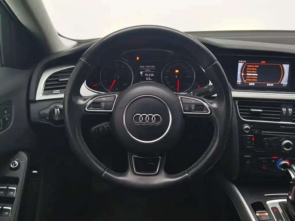 Audi A4L 2013 35 TFSI Automatic Standard Edition — миниатюра 11