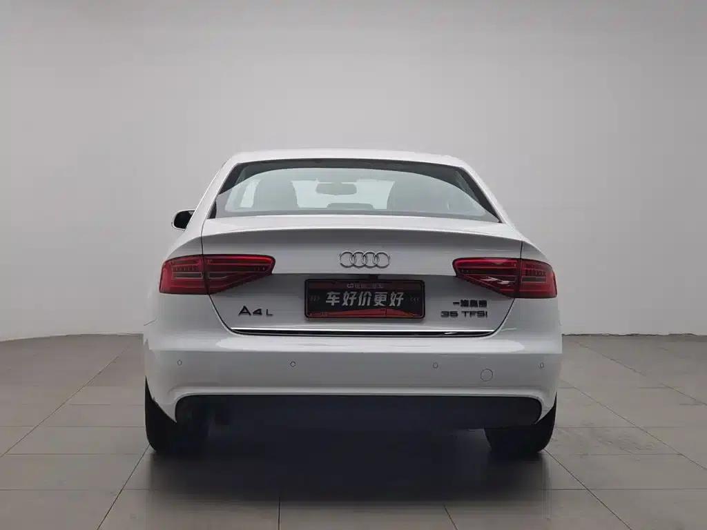 Audi A4L 2013 35 TFSI Automatic Standard Edition — миниатюра 4