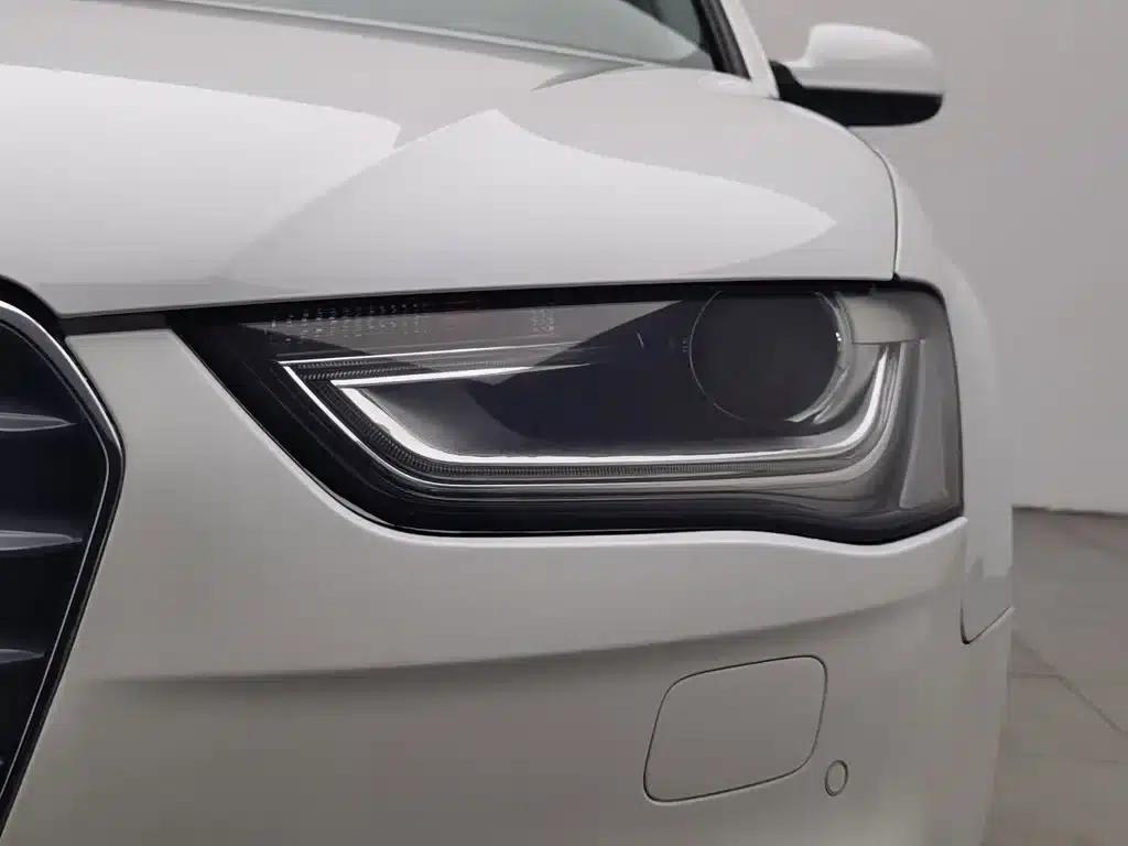 Audi A4L 2013 35 TFSI Automatic Standard Edition — миниатюра 7