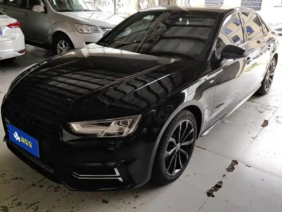 Audi A4L 2018 30th Anniversary Edition 40 TFSI Fashion Model — миниатюра 1