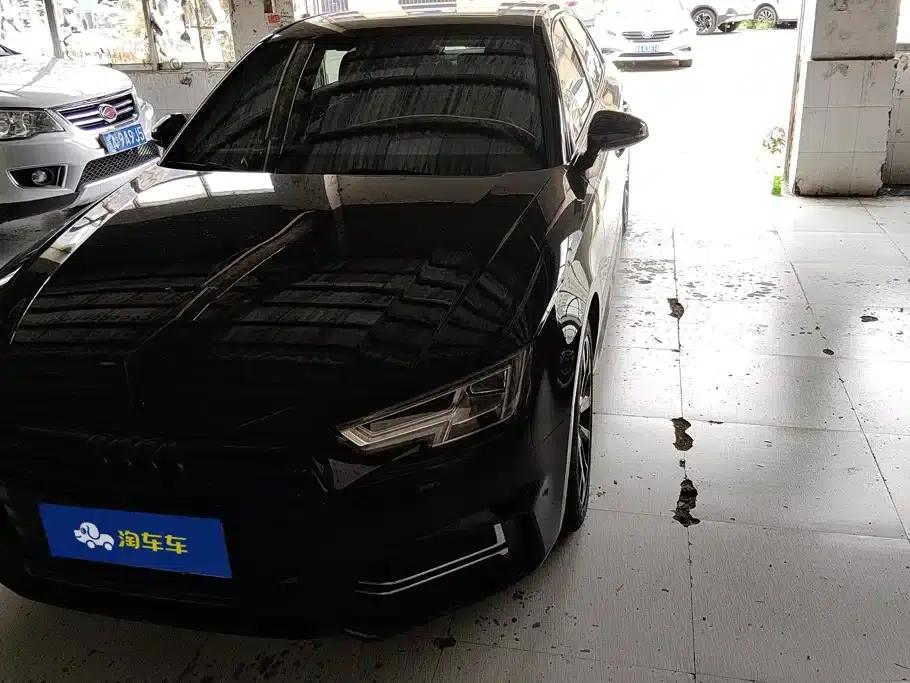 Audi A4L 2018 30th Anniversary Edition 40 TFSI Fashion Model — миниатюра 2