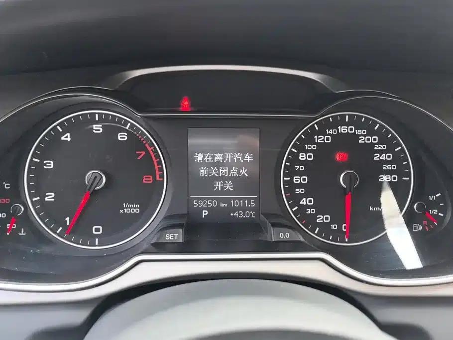 Audi A4L 2015 35 TFSI Automatic Comfort — миниатюра 14
