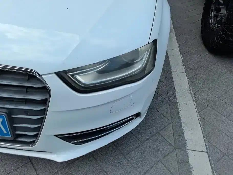 Audi A4L 2015 35 TFSI Automatic Comfort — миниатюра 5