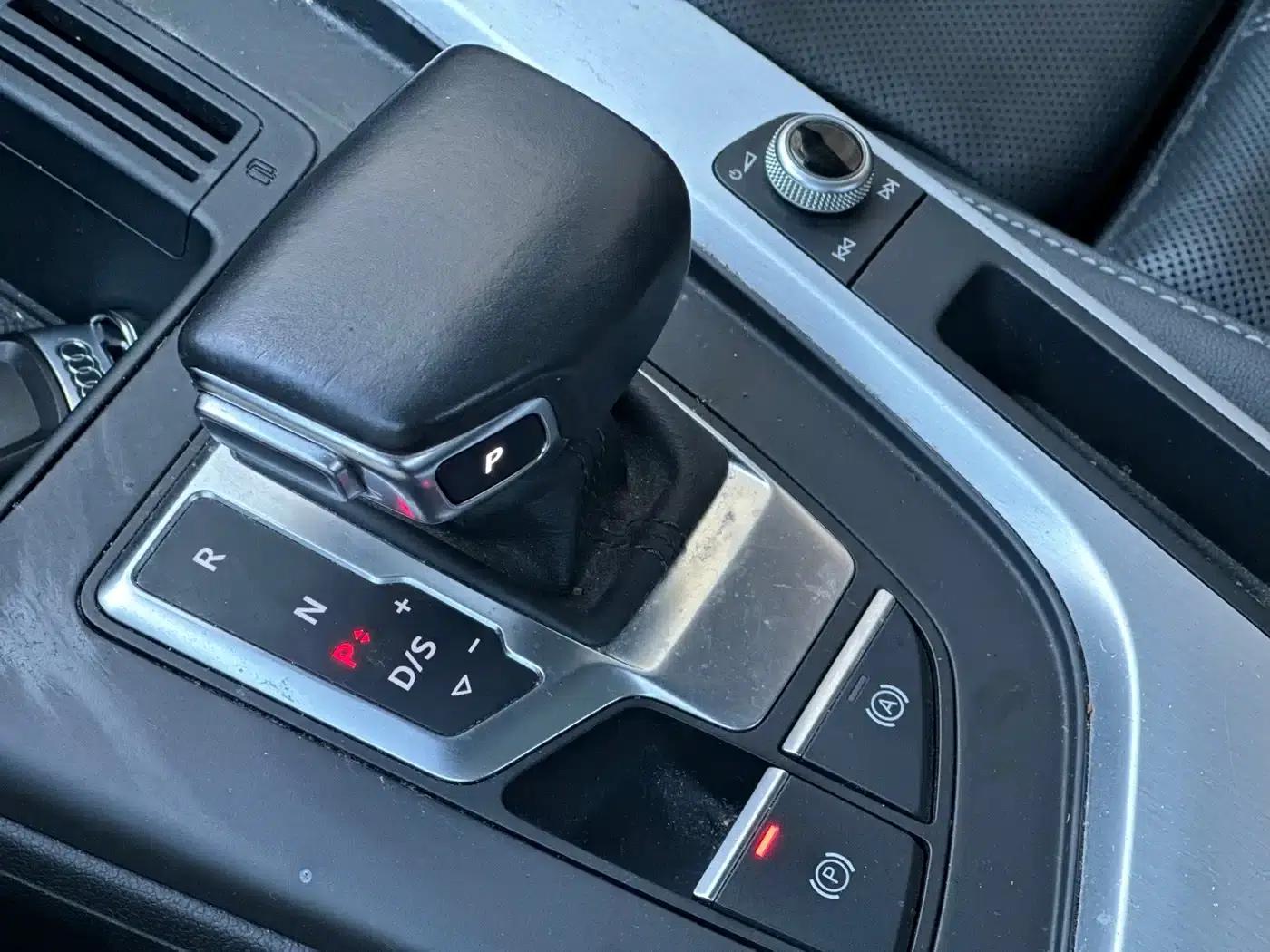 Audi A4L 2020 40 TFSI Fashion Dynamic Edition — миниатюра 14