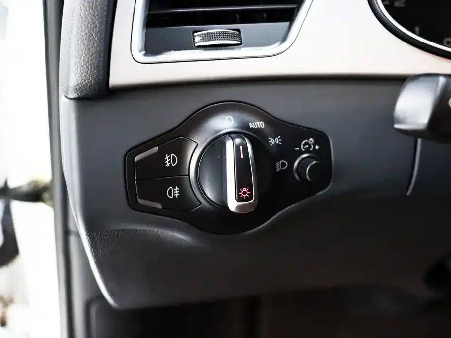 Audi A4L 2015 35 TFSI Automatic Comfort — миниатюра 15