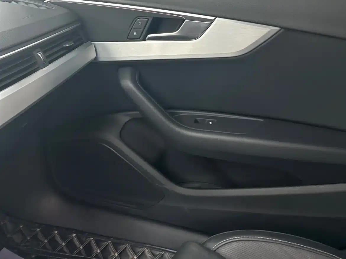 Audi A4L 2020 40 TFSI quattro Luxury Dynamic — миниатюра 12