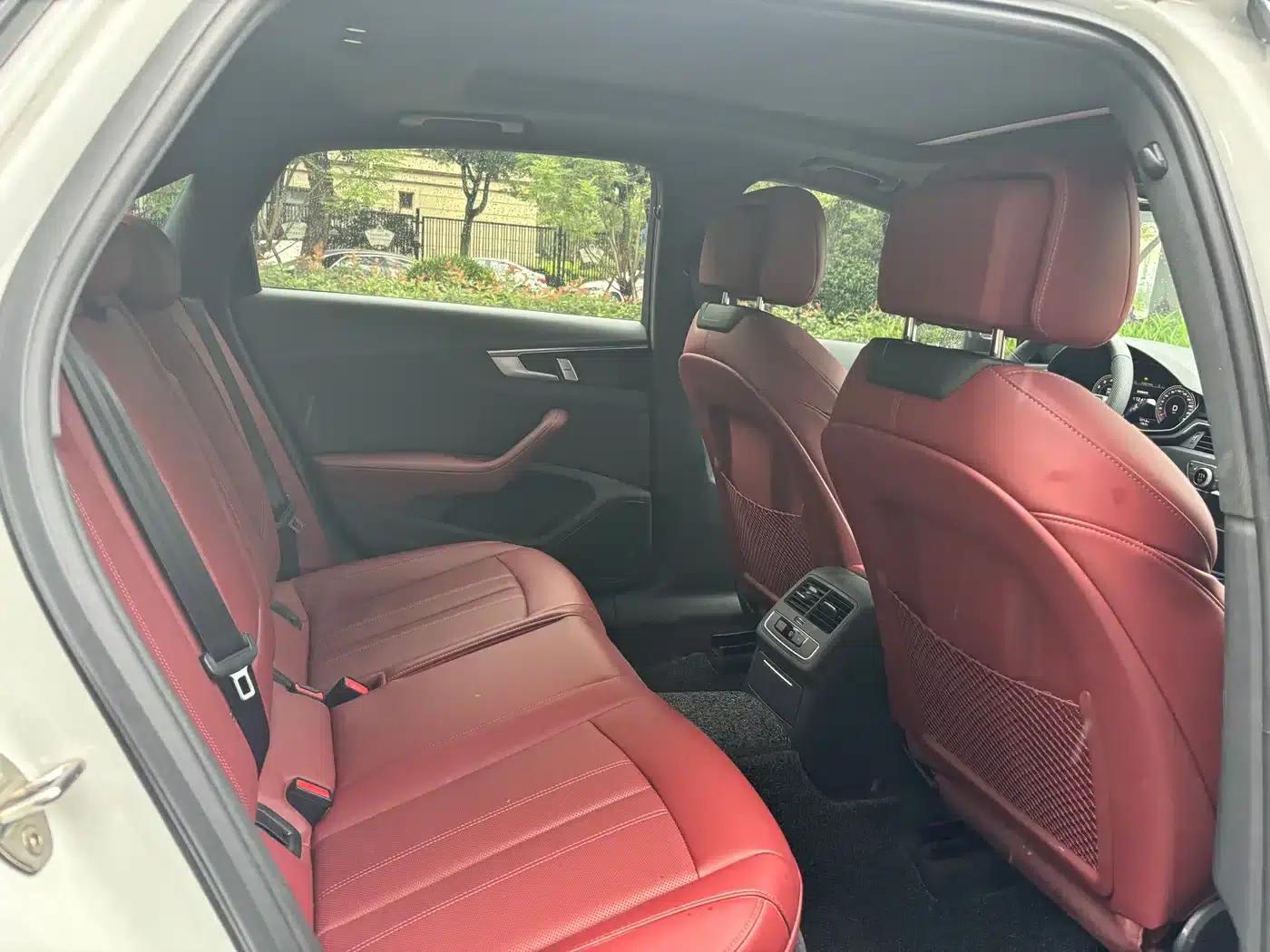 Audi A4L 2025 2 Million Unit Enjoyment Edition 40 TFSI Luxury Dynamic Model — миниатюра 13