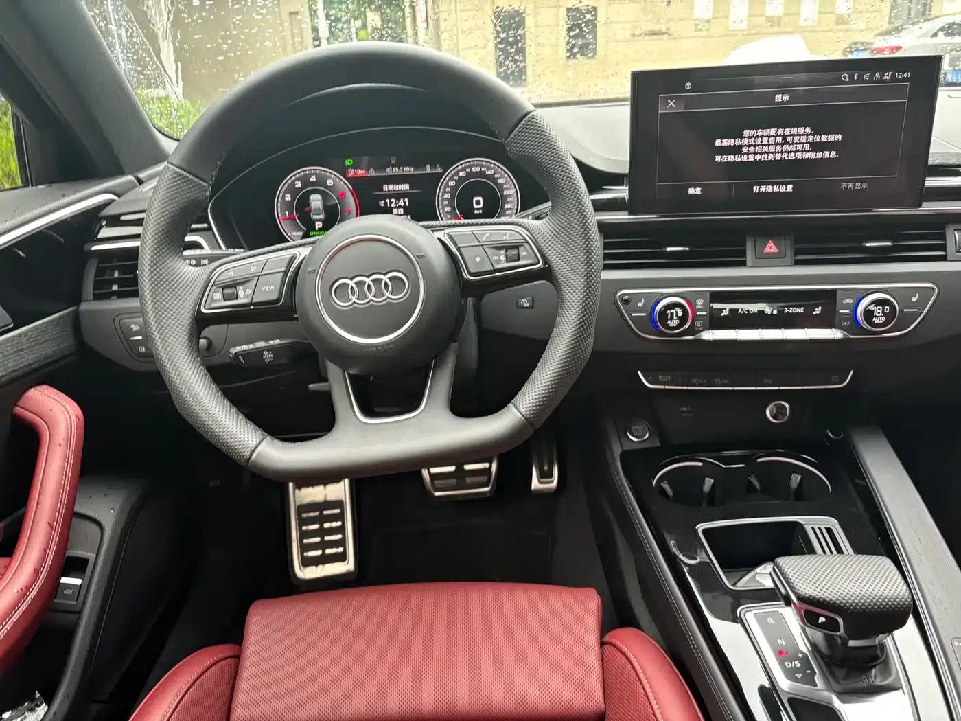 Audi A4L 2025 2 Million Unit Enjoyment Edition 40 TFSI Luxury Dynamic Model — миниатюра 5