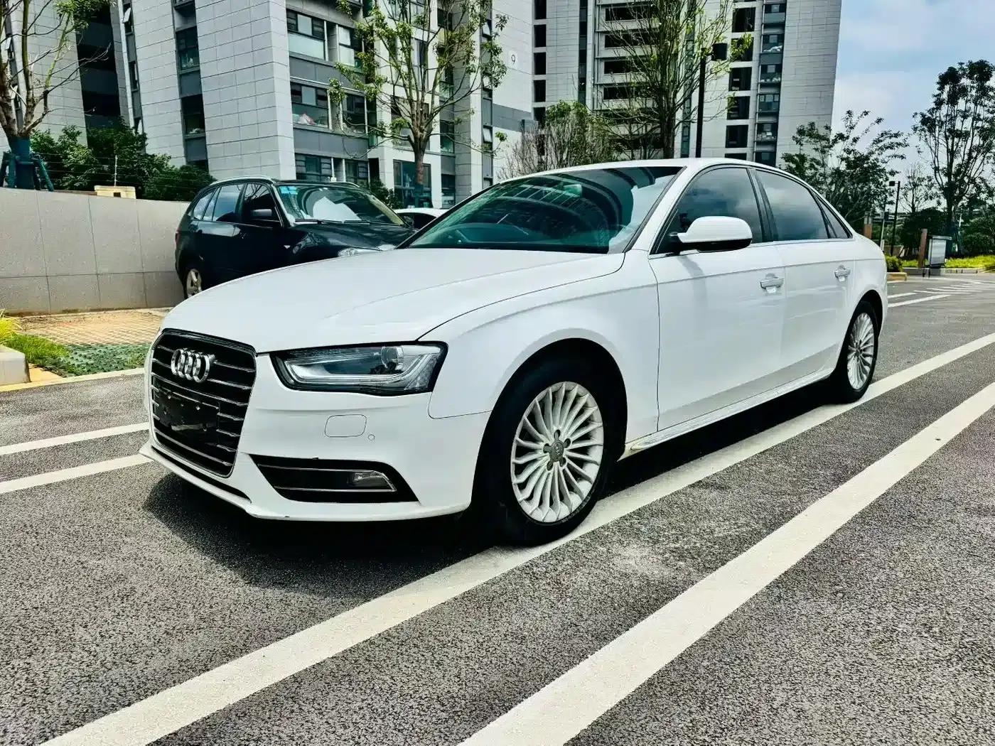 Audi A4L 2016 35 TFSI Automatic Standard Edition — миниатюра 1