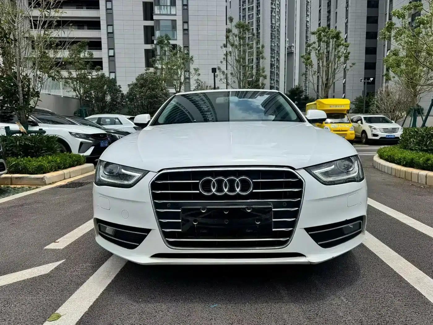 Audi A4L 2016 35 TFSI Automatic Standard Edition — миниатюра 2