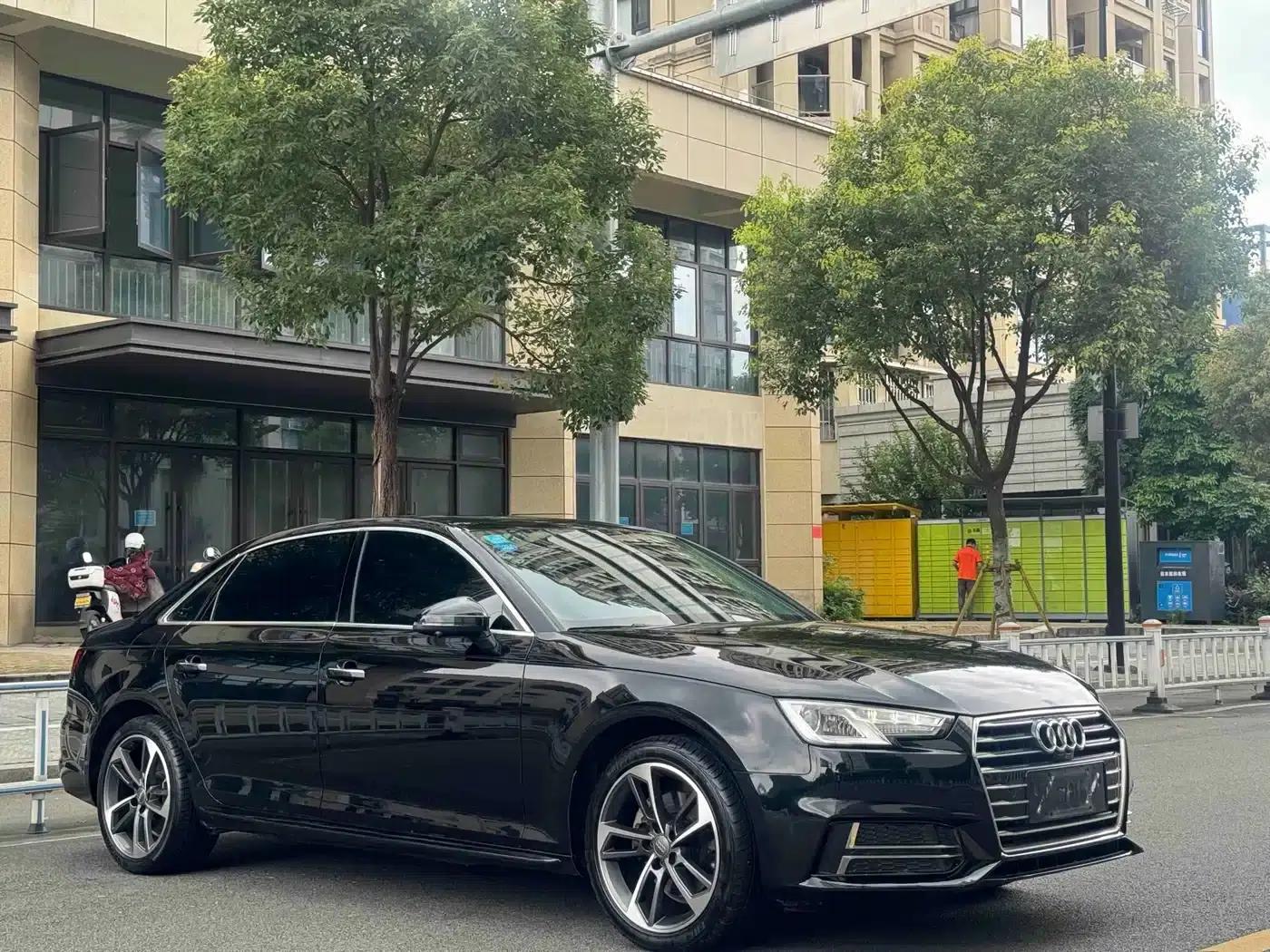 Audi A4L 2019 40 TFSI Progressive (China VI Emission Standard) — миниатюра 3