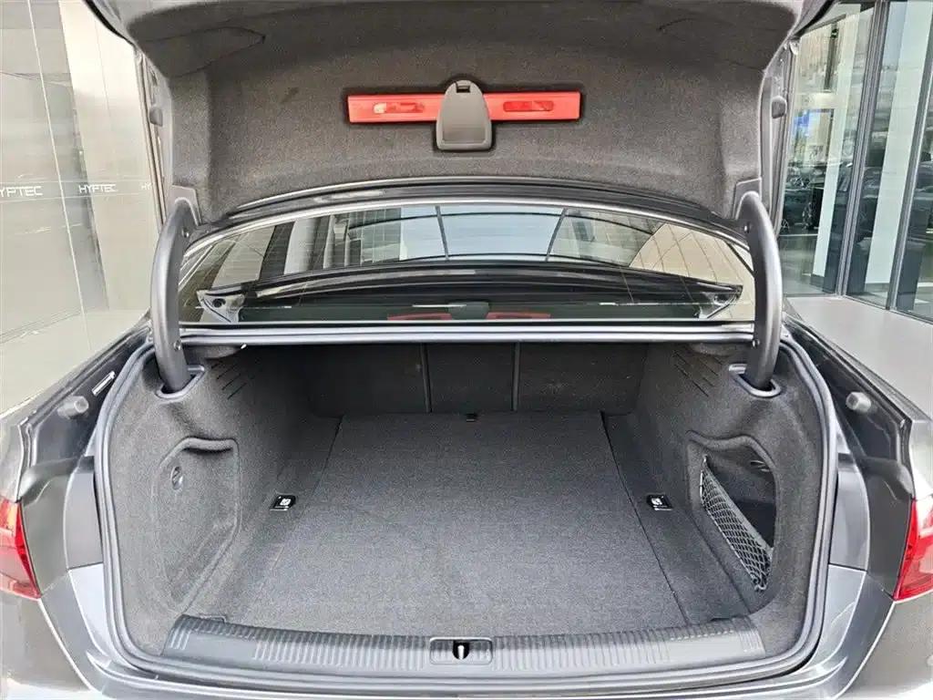 Audi A4L 2022 40 TFSI Fashion Dynamic Edition — миниатюра 9