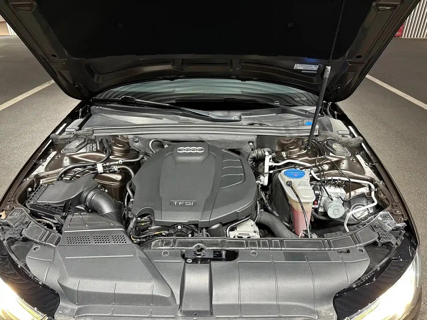 Audi A4L 2015 35 TFSI Automatic Standard Edition — миниатюра 14
