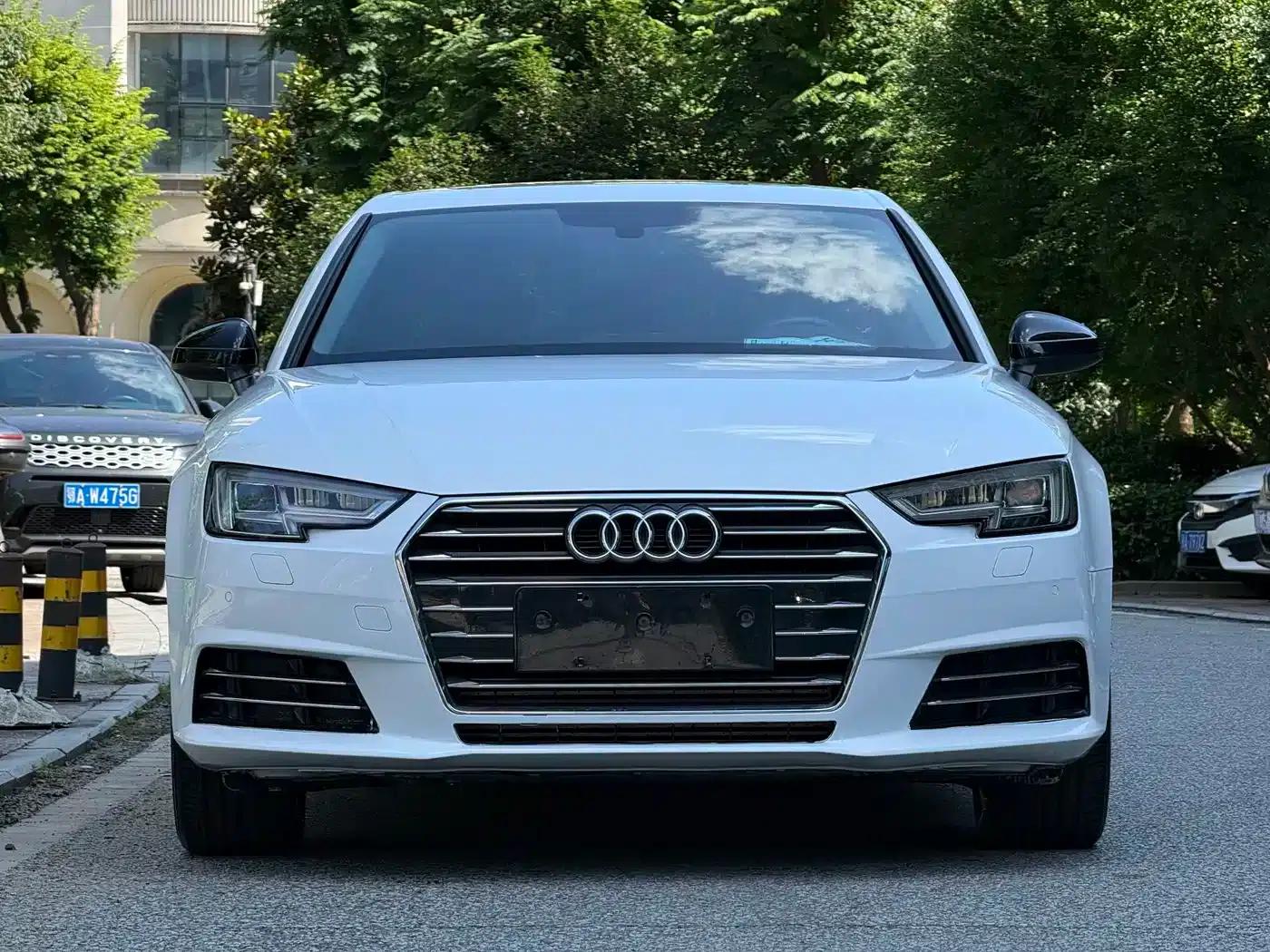 Audi A4L 2018 30th Anniversary Edition 40 TFSI Progressive — миниатюра 2