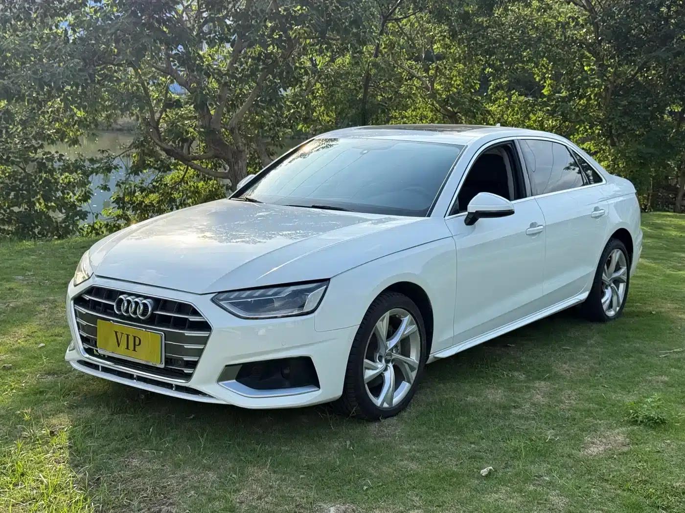 Audi A4L 2020 40 TFSI quattro Luxury Elegance — миниатюра 1