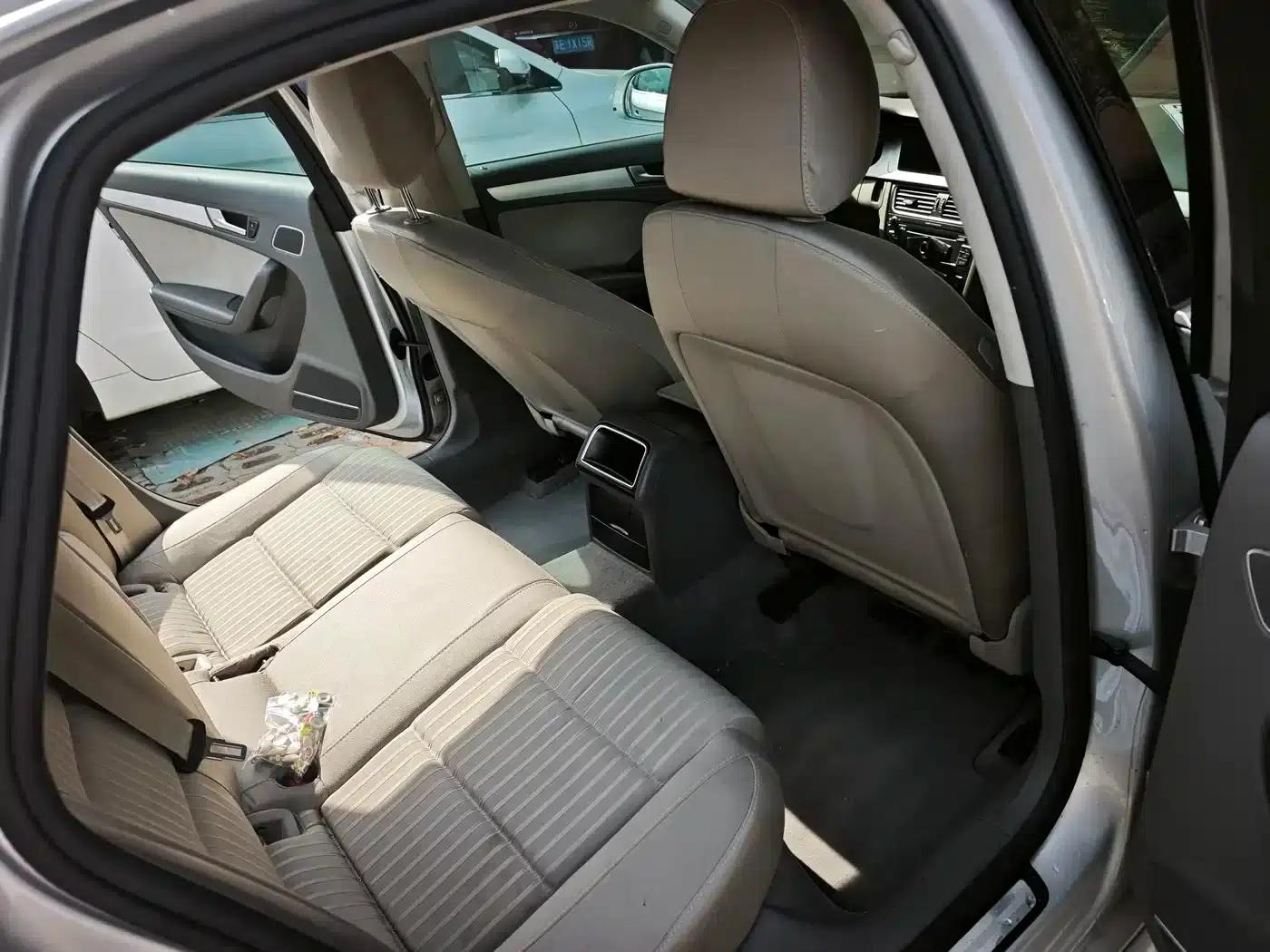 Audi A4L 2012 2.0 TFSI Automatic Standard Edition — миниатюра 9