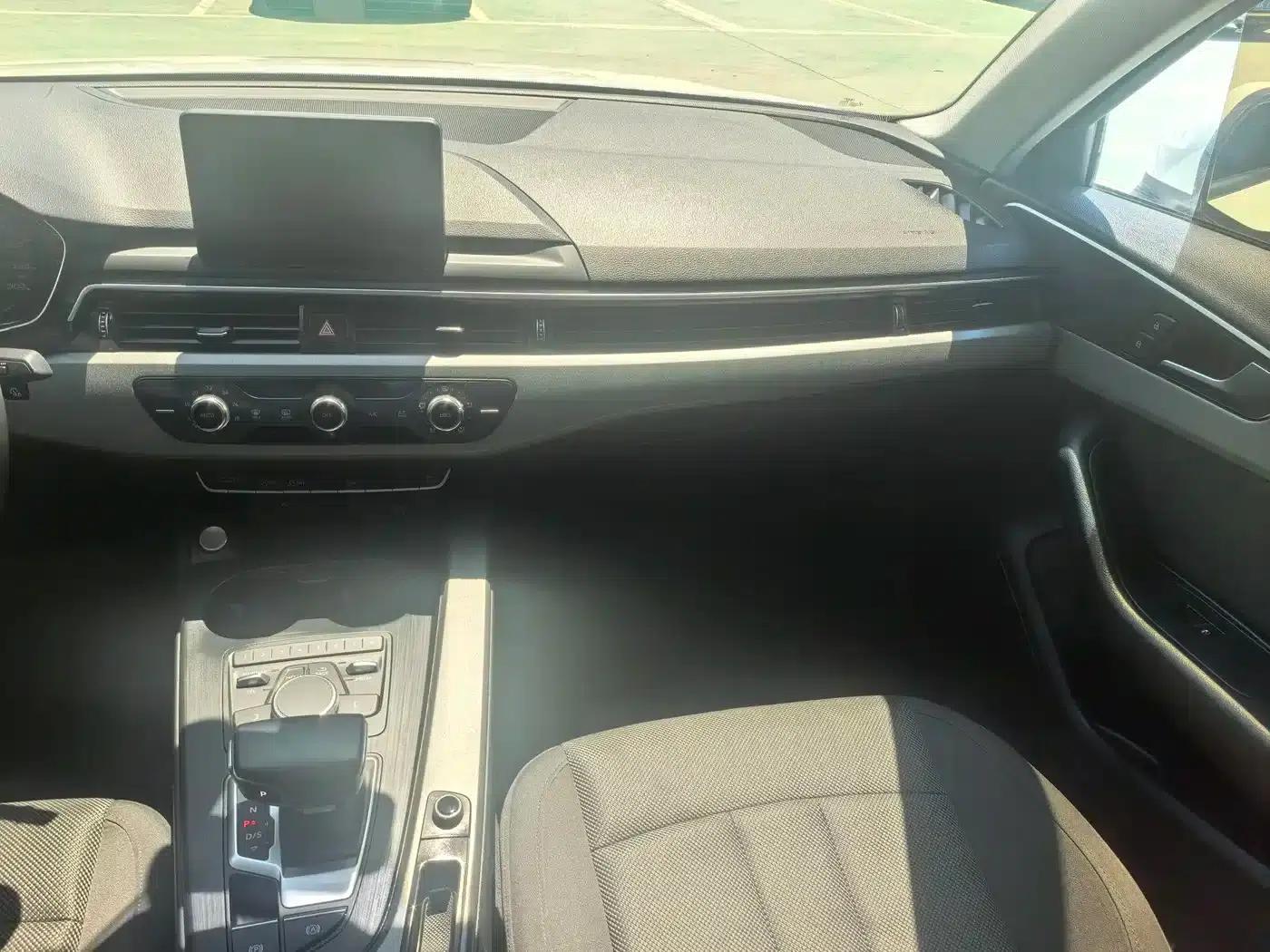 Audi A4L 2019 40 TFSI Progressive (China VI Emission Standard) — миниатюра 14