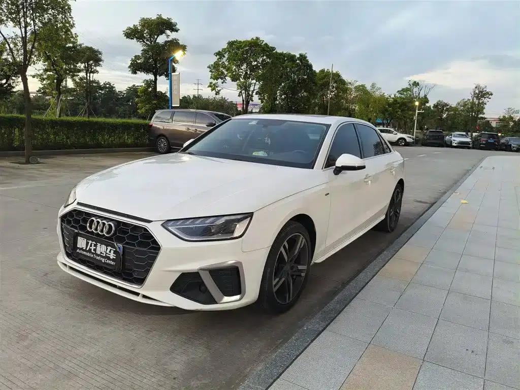 Audi A4L 2022 40 TFSI Fashion Dynamic Edition — миниатюра 1