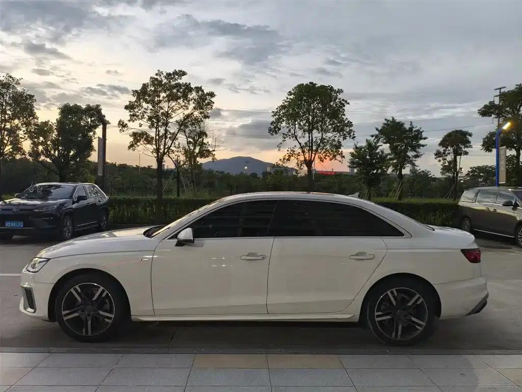 Audi A4L 2022 40 TFSI Fashion Dynamic Edition — миниатюра 3