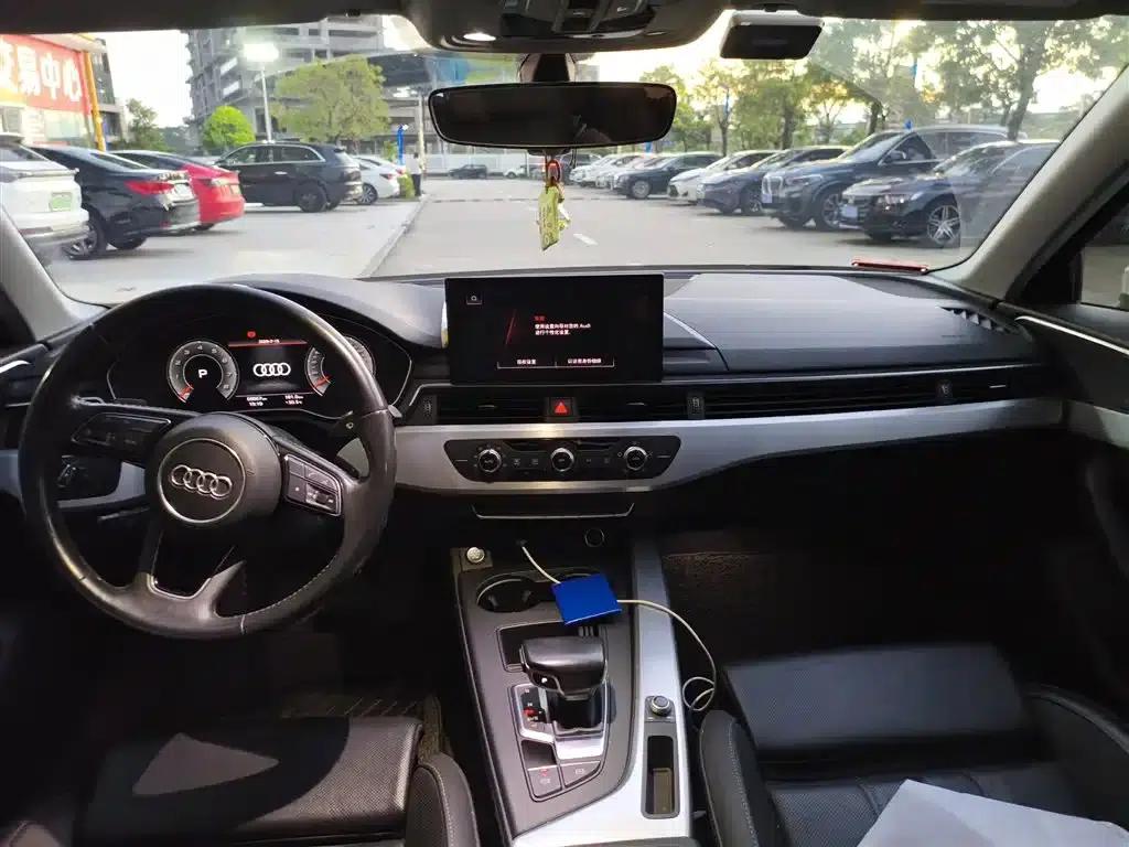 Audi A4L 2022 40 TFSI Fashion Dynamic Edition — миниатюра 6