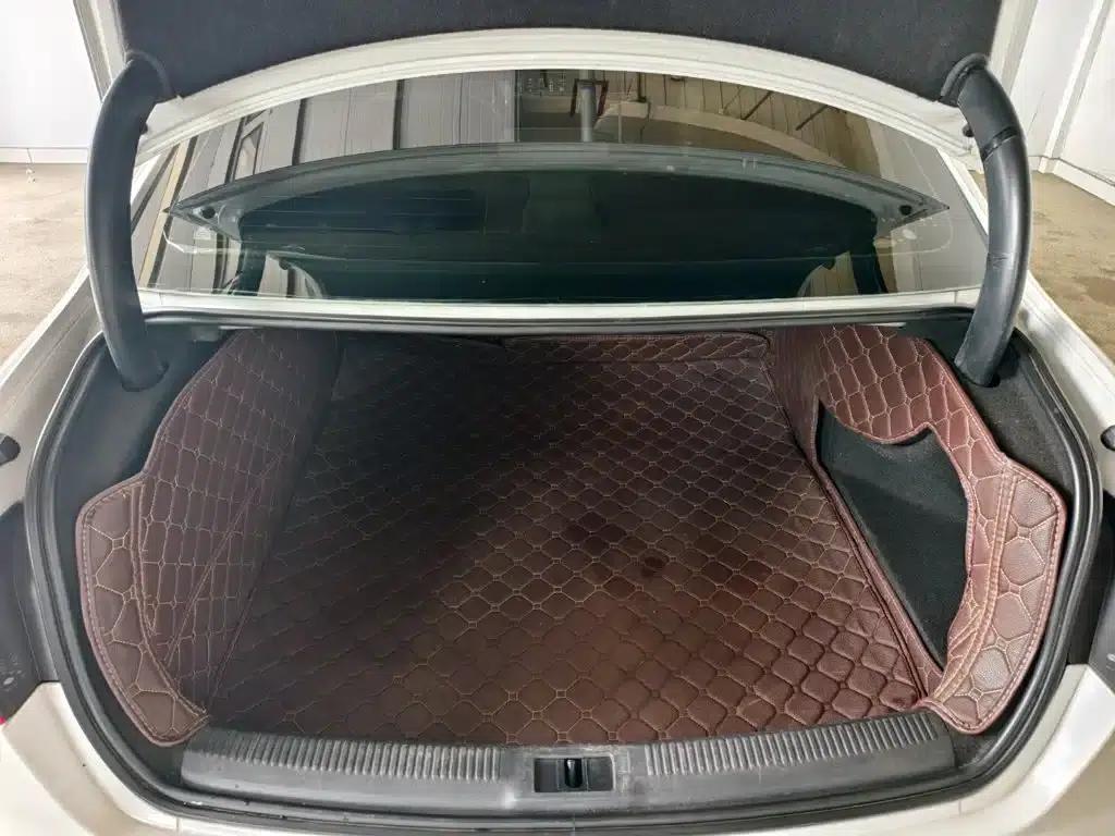 Audi A4L 2010 2.0 TFSI Standard Edition — миниатюра 13