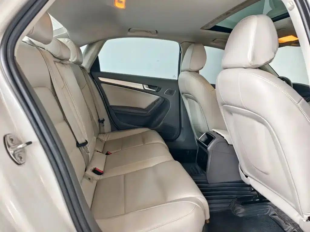 Audi A4L 2010 2.0 TFSI Standard Edition — миниатюра 6
